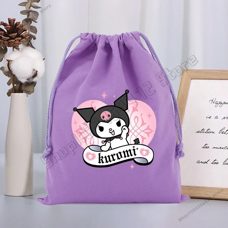 Hello Kitty Kuromi Skarpetki Ozdoby Skarpetka Kotki Dziewczynka Dla Dziewczynki Prezent cute słodkie Kuromi Mellody Różowe Czerwone Czarne Cute słodkie uwu